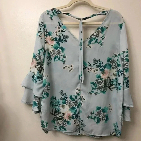 Light Blue Floral Blouse‎ Ruffle Sleeve SzM - Picture 3 of 3